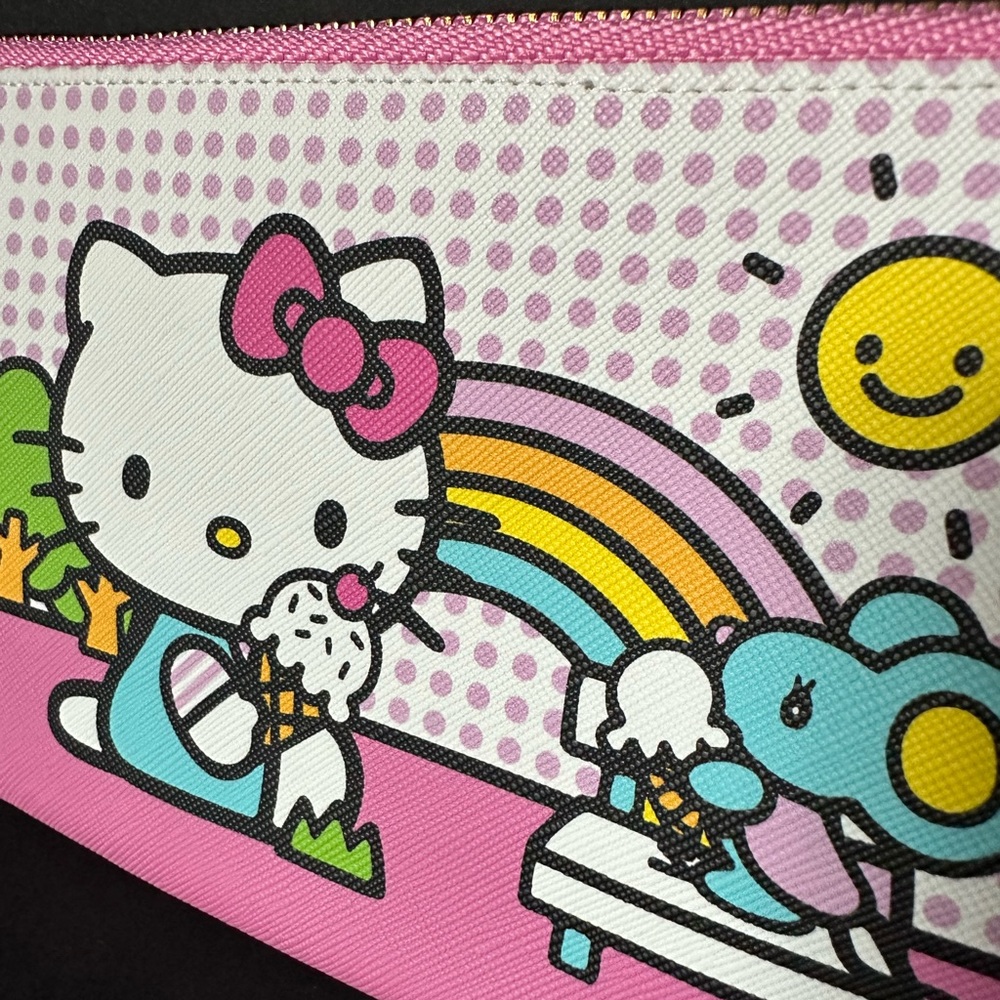 Set of two Hello Kitty pencil pouches with zipper closures🎀 - Picture 3 of 7